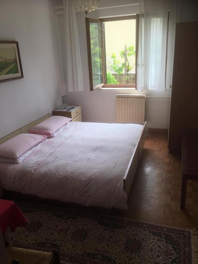 Hostel-Sezanalokev B&B Екстериор снимка
