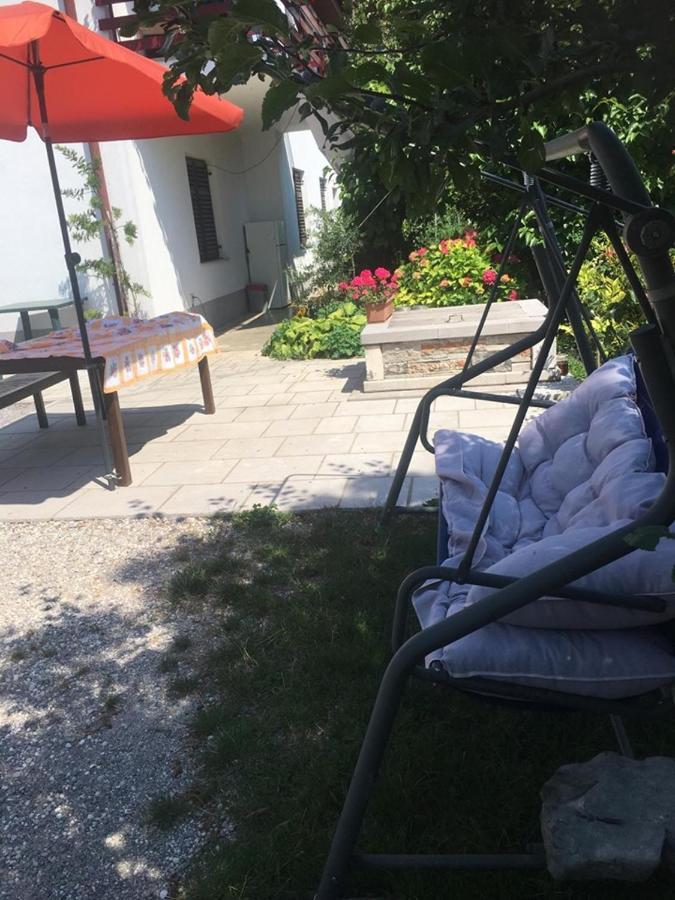 Hostel-Sezanalokev B&B Екстериор снимка